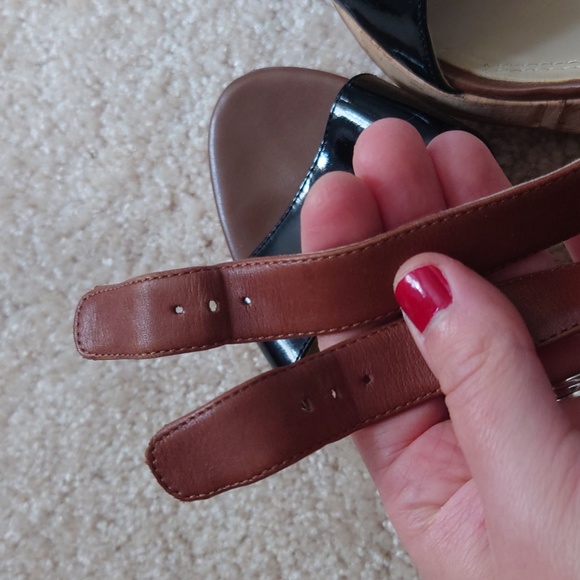 Ellen Tracy Patsy Sandal Size 7 - Picture 2 of 6